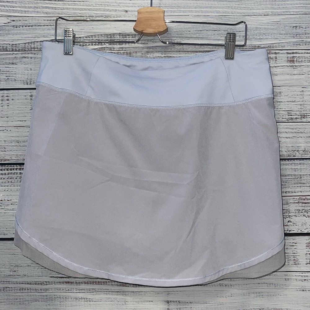 Calia by Carrie Underwood Tulip Hem Skort | Gray | Size Large - Picture 3 of 12